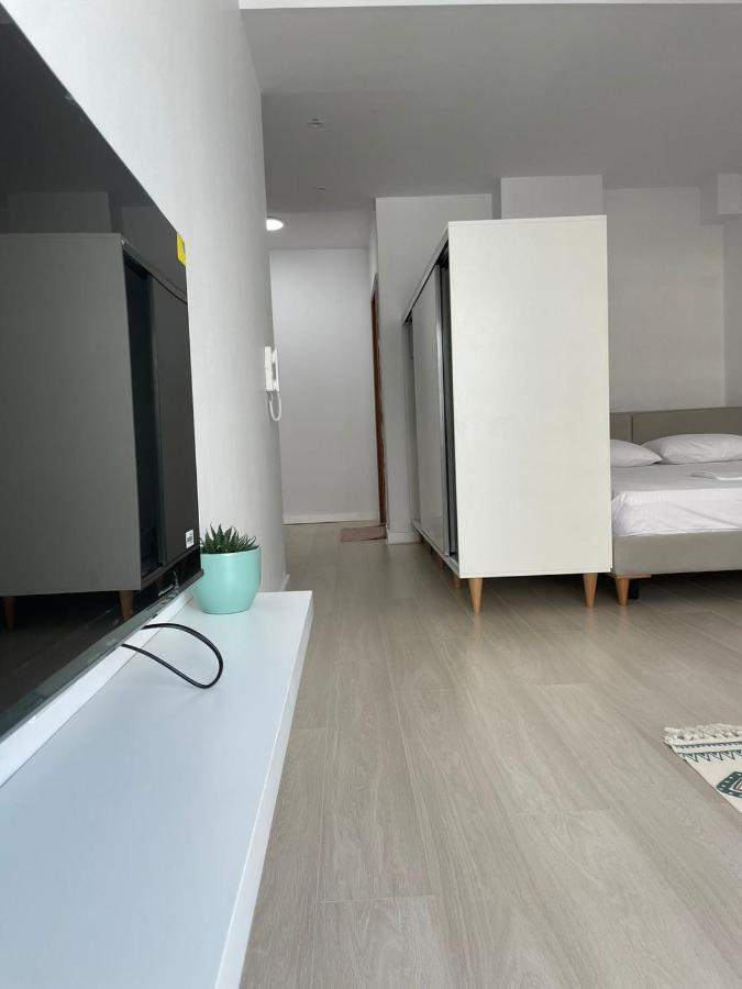 Seriani Dock Holiday Sarandë Exterior foto
